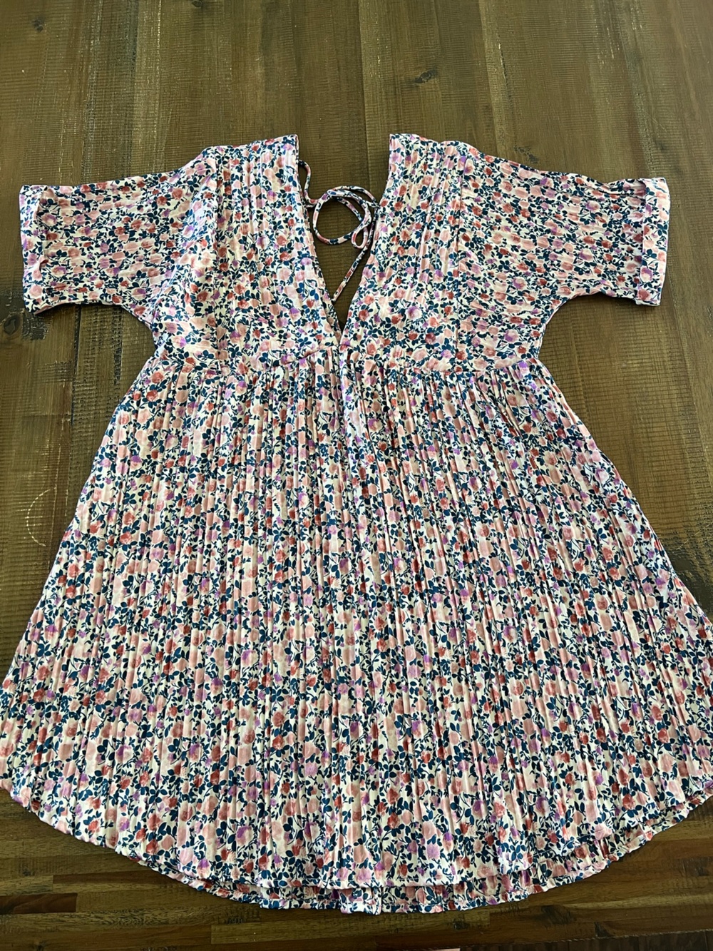 Lulu's Pleated Pink, Navy and Cream Floral Dress